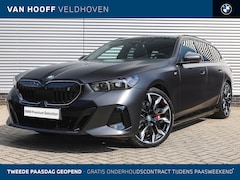 BMW i5 Touring - eDrive40 M Sport / Panoramadak / Trekhaak / Parking Assistant Professional / Bowers & Wilk