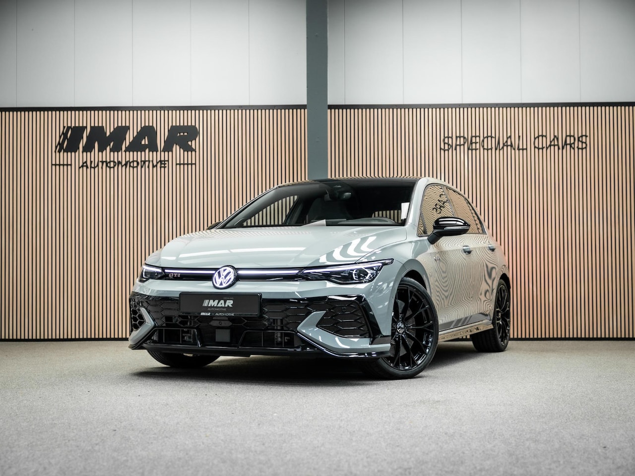 Volkswagen Golf - 2.0 TSI GTI | Akrapovic | Head-Up | Stuurverwarming | Pano | - AutoWereld.nl