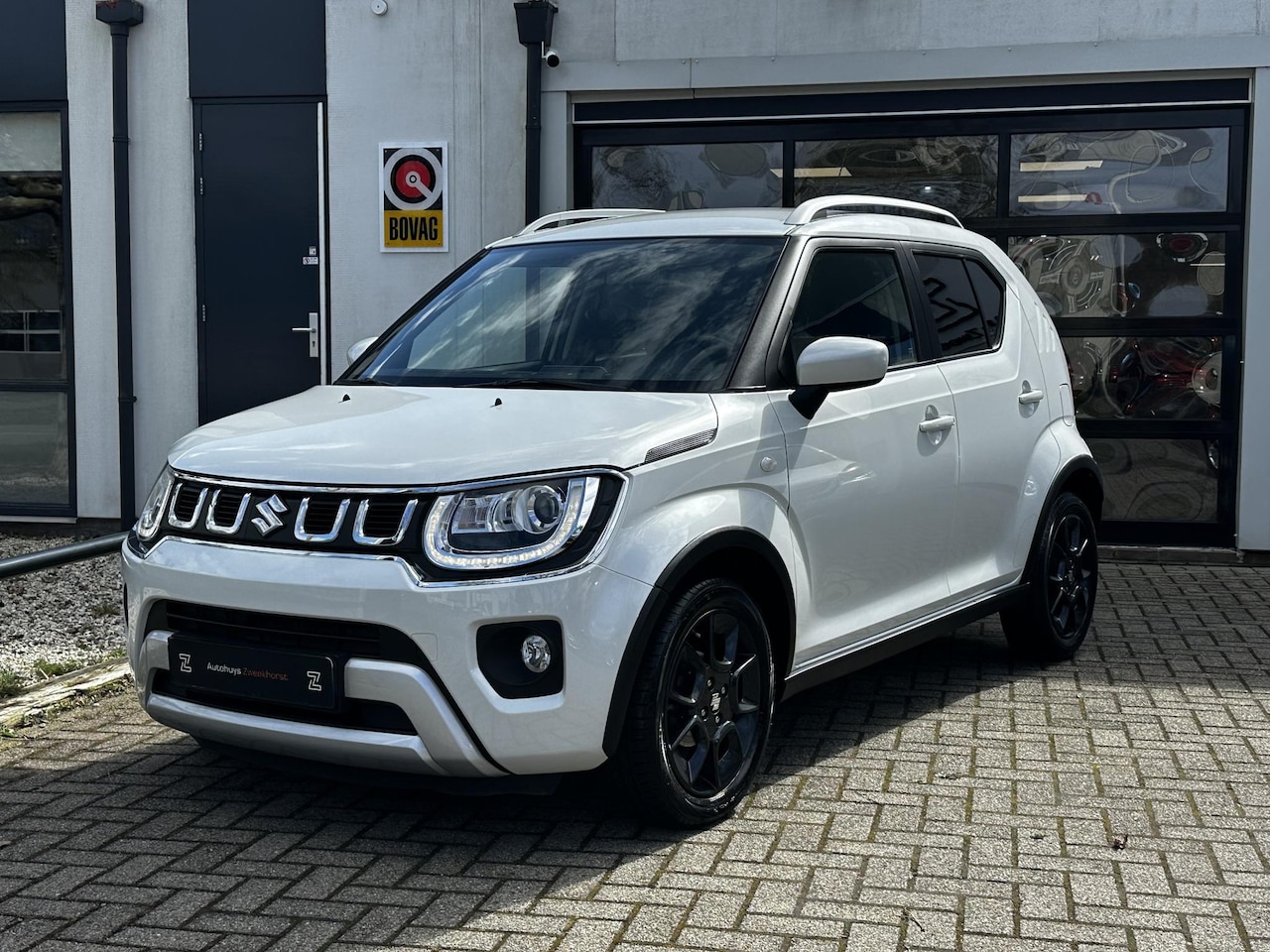 Suzuki Ignis - 1.2 Smart Hybrid Select Automaat | Navi | Camera - AutoWereld.nl