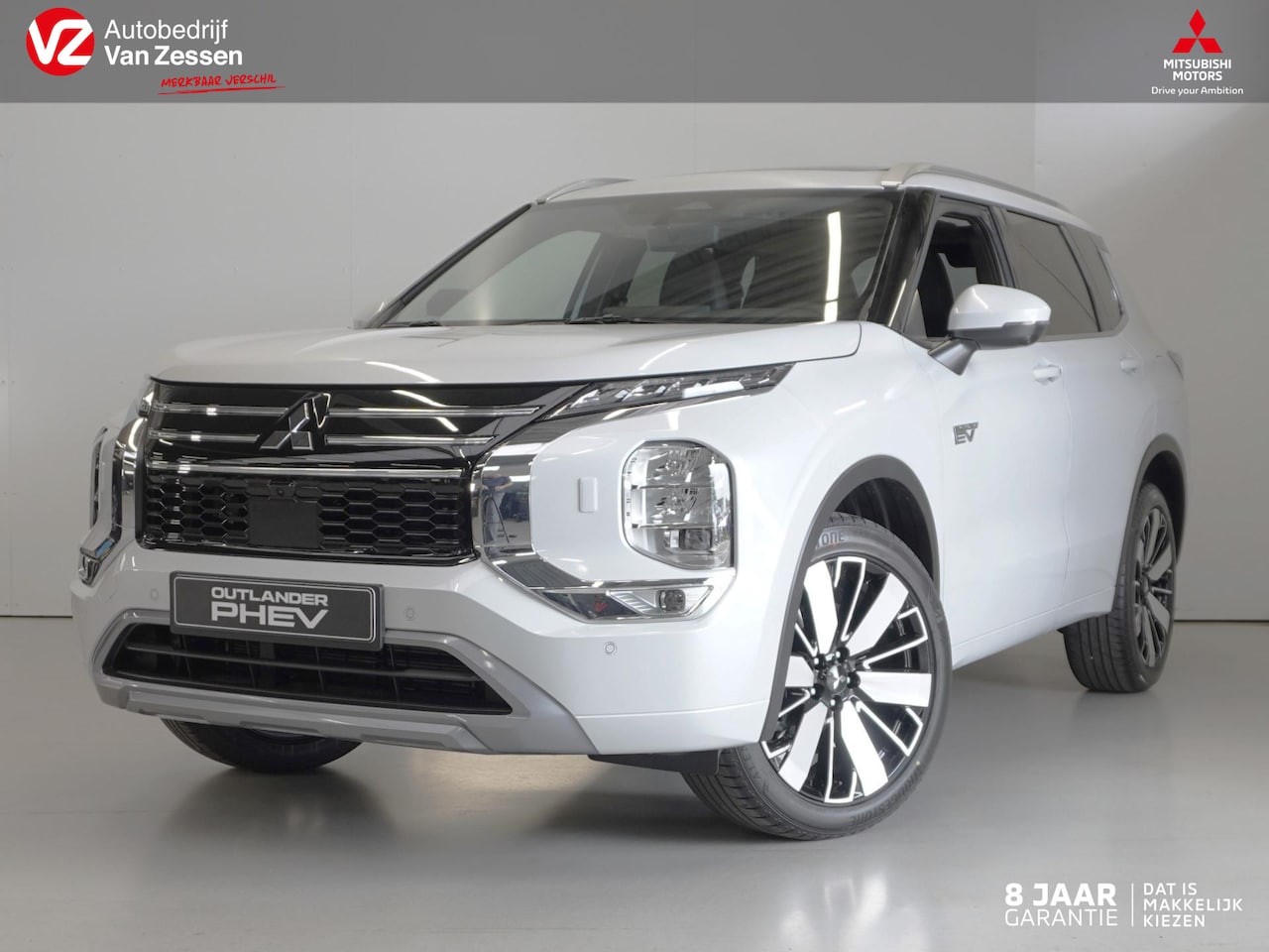 Mitsubishi Outlander - 2.4 PHEV Instyle | Uit voorraad leverbaar | Full options | 8 jaar garantie - AutoWereld.nl