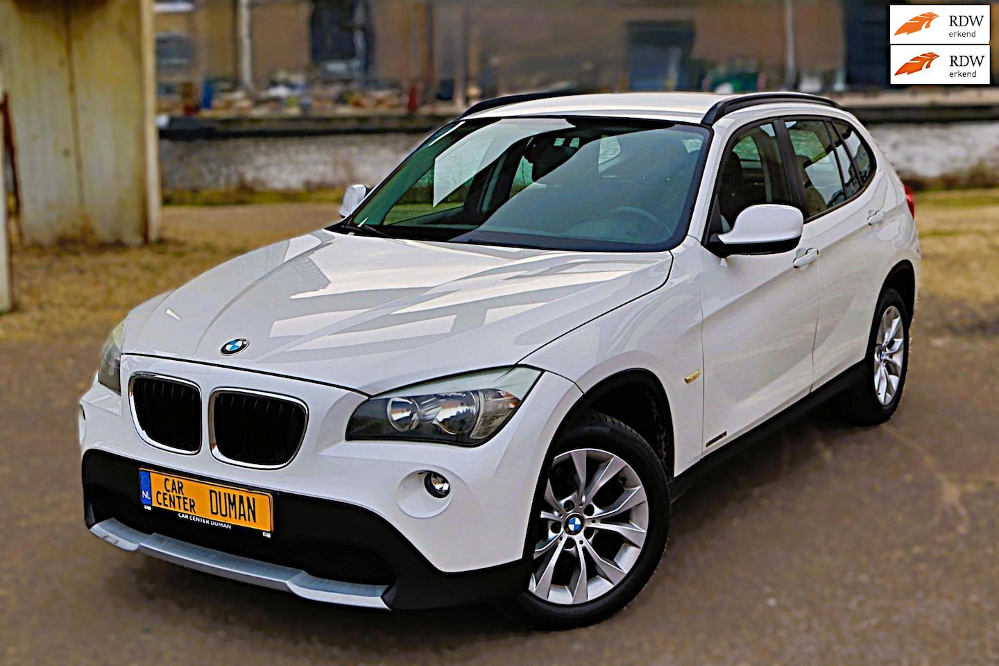 BMW X1 - SDrive18i Executive Clima Cruise Navi NAP 2e Eignr - AutoWereld.nl