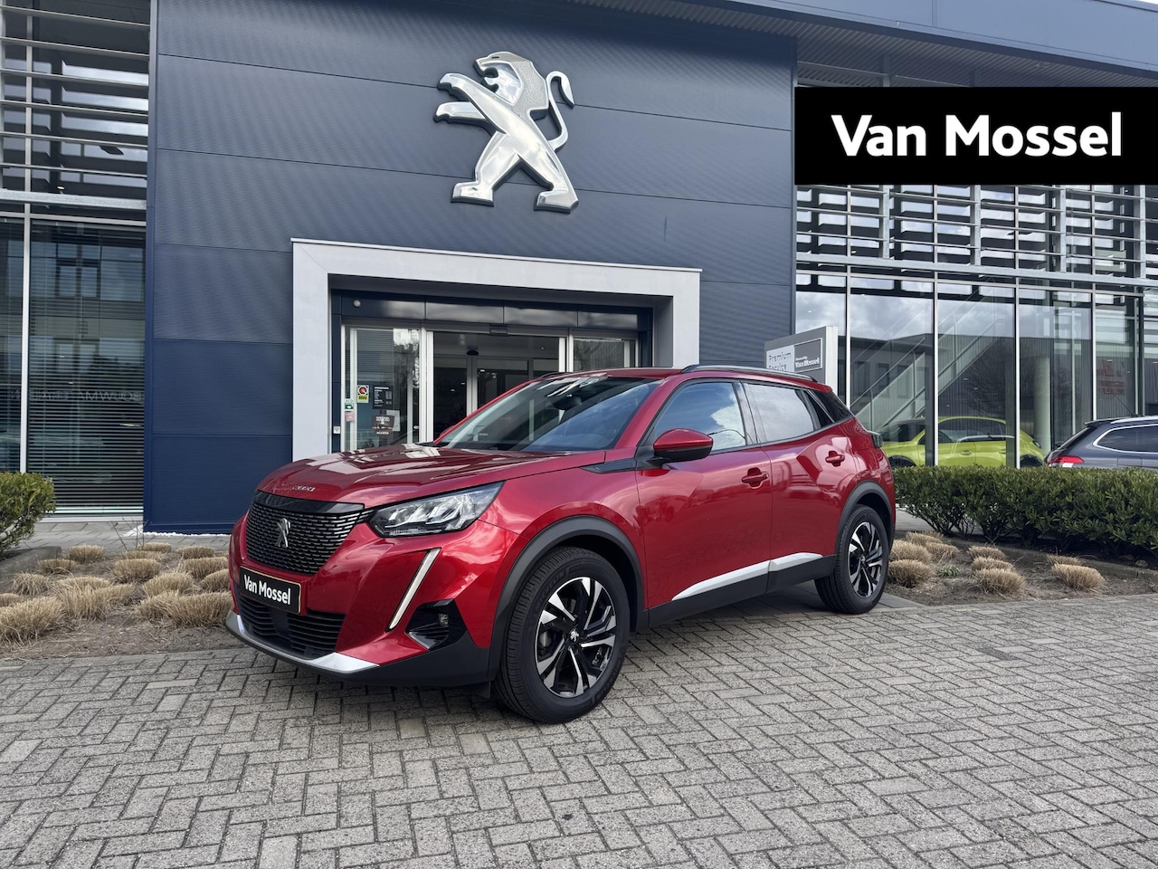 Peugeot 2008 - 1.2 PureTech Allure Pack l Camera l Navigatie l Trekhaak - AutoWereld.nl