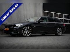 BMW 5-serie Touring - 530e 293 pk Business Edition Plus M-Sportpakket / NL-Auto/ Laser-Koplamp/ Pano-Dak/ 89%SOH