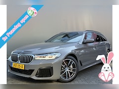 BMW 5-serie Touring - BWJ 2022 530e xDrive 184 PK High Executive M-Sport AUTOMAAT | TREKHAAK ELEKTR. | STOELVERW