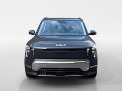 Kia EV2 - Plus 42.2 kWh 3.000, - Inruilkorting | Privacy Glass | 18" lichtmetalen velgen | Warmtewer