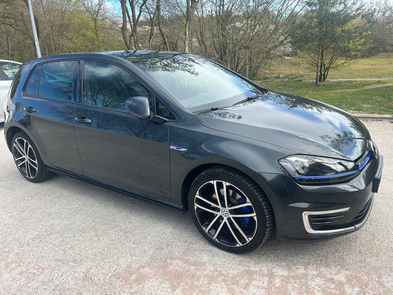 Volkswagen Golf - 1.4 TSI GTE Connected Series Full options - AutoWereld.nl