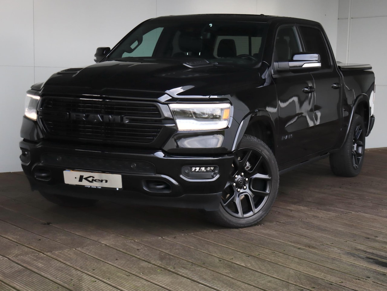 Dodge Ram 1500 - 5.7 V8 4x4 Crew Cab Laramie | LPG | Pano-dak | Navi | - AutoWereld.nl