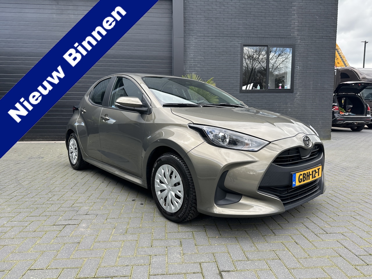 Toyota Yaris - 1.5 VVT-i Comfort 125PK Achteruitrijcamera, Airco NL-AUTO! - AutoWereld.nl