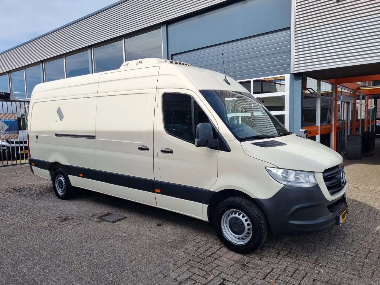 Mercedes-Benz Sprinter - 315 CDI Koelwagen Bitemp Konvekta +25C/-25C Laadklep - AutoWereld.nl