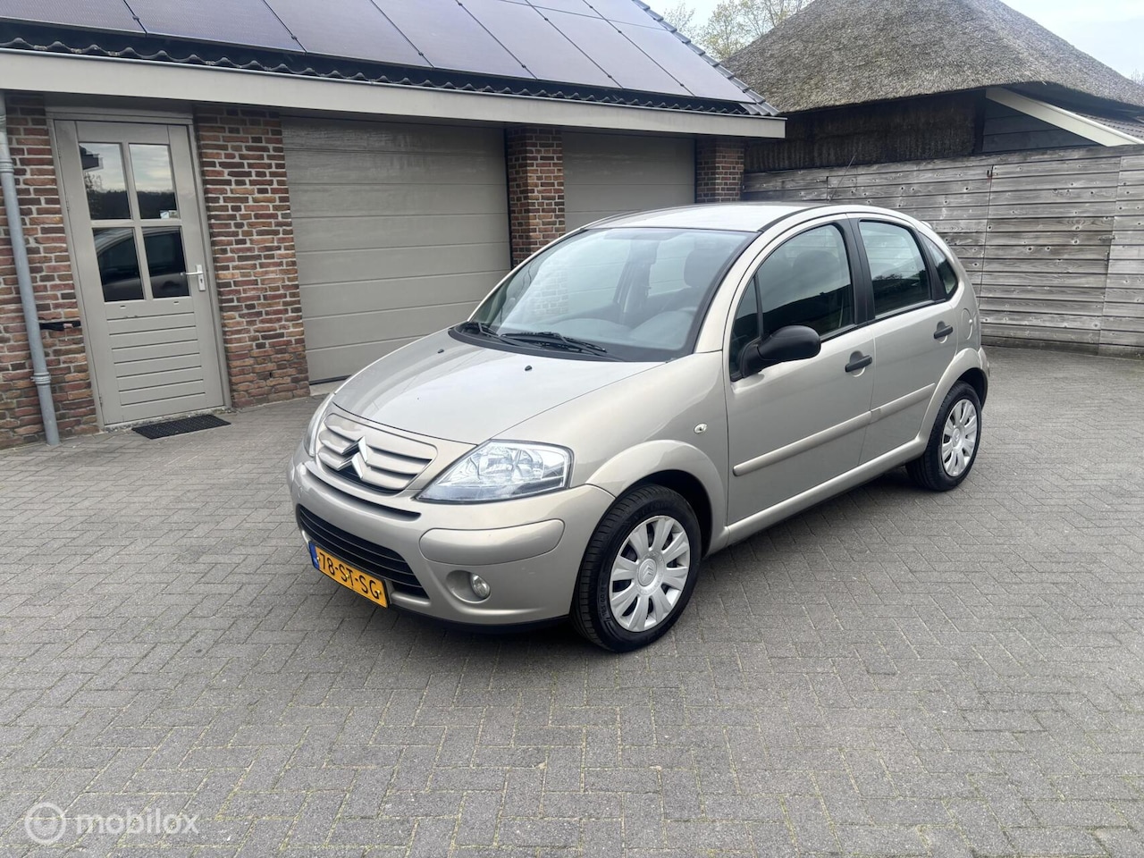 Citroën C3 - 1.4i-16V Exclusive 1.4i-16V Exclusive - AutoWereld.nl