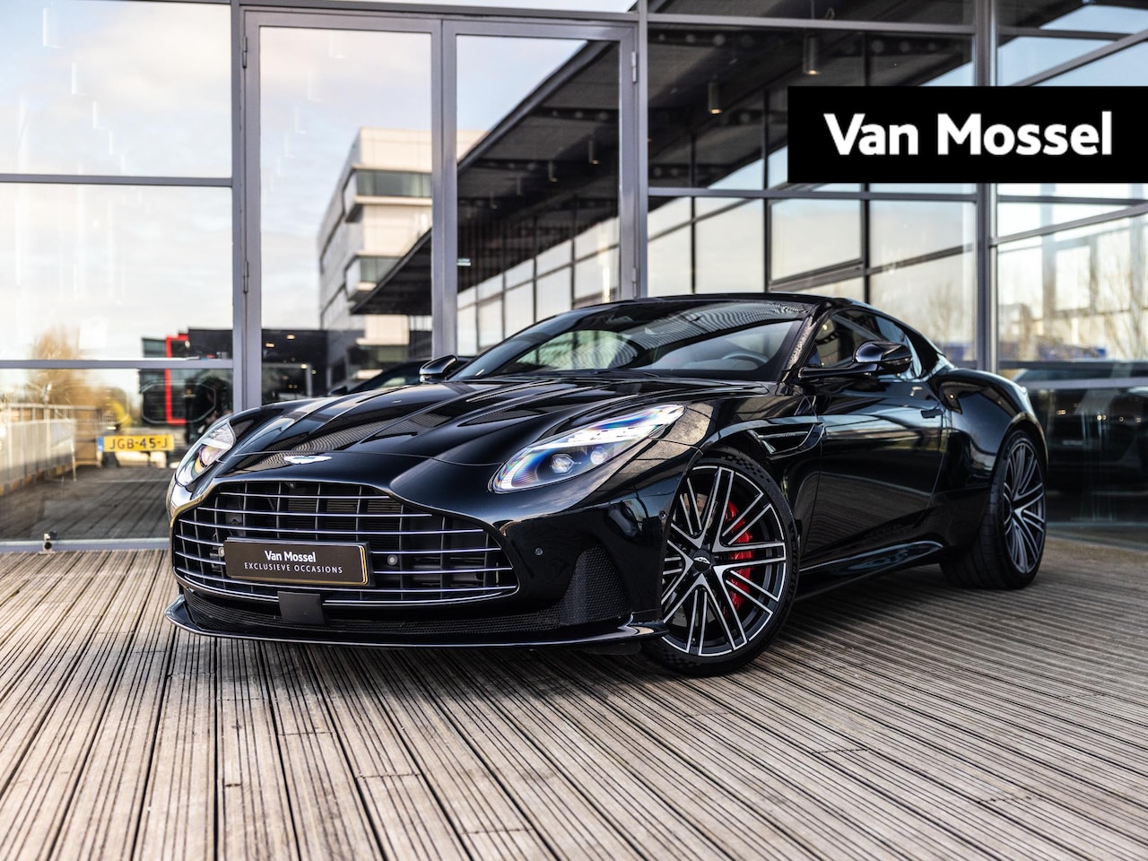 Aston Martin V8 Coupé - DB12 4.0 - AutoWereld.nl