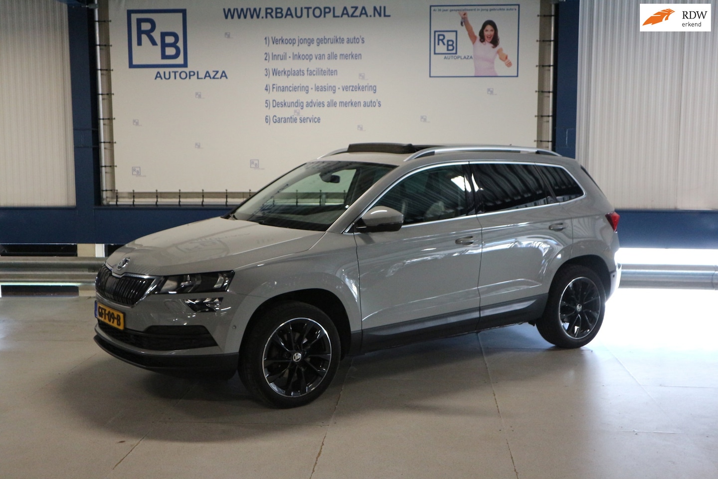 Skoda Karoq - 1.5 TSI ACT Style Business FULL OPTIONS/ FULL HISTORY/ STANDKACHEL - AutoWereld.nl