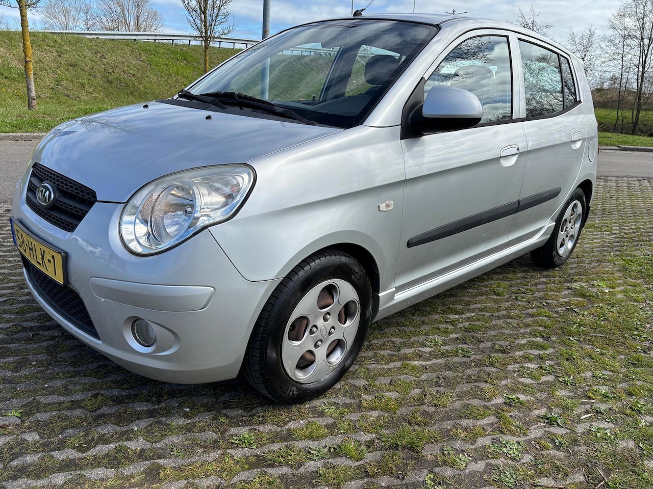 Kia Picanto - 1.1 Fifteen / Airco / Elek ramen - AutoWereld.nl