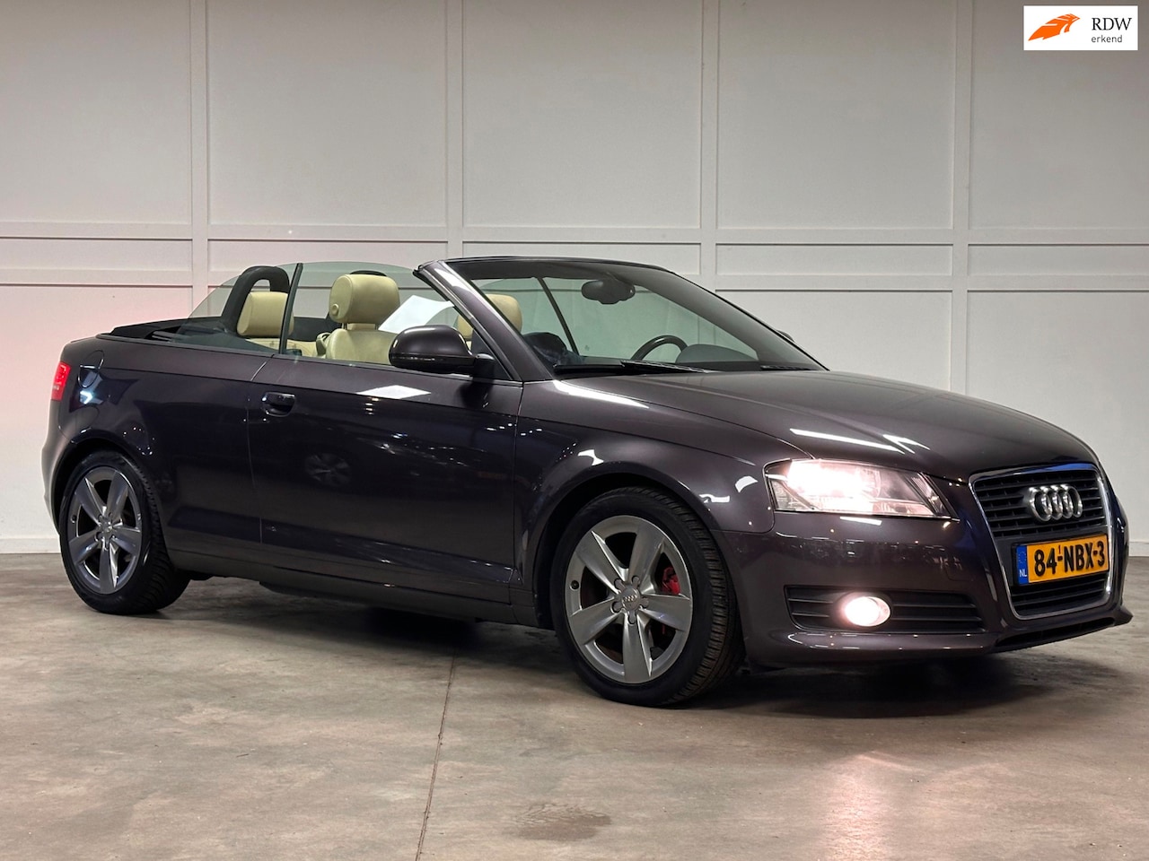 Audi A3 Cabriolet - 1.8 TFSI Attraction / Automaat / Leer / Cruise / - AutoWereld.nl