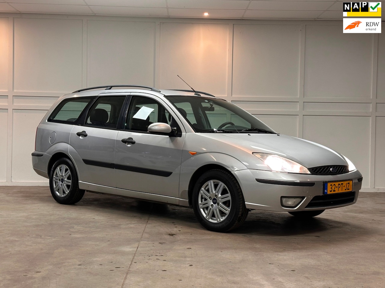 Ford Focus Wagon - 1.6-16V Futura / Airco / Nieuwe APK - AutoWereld.nl