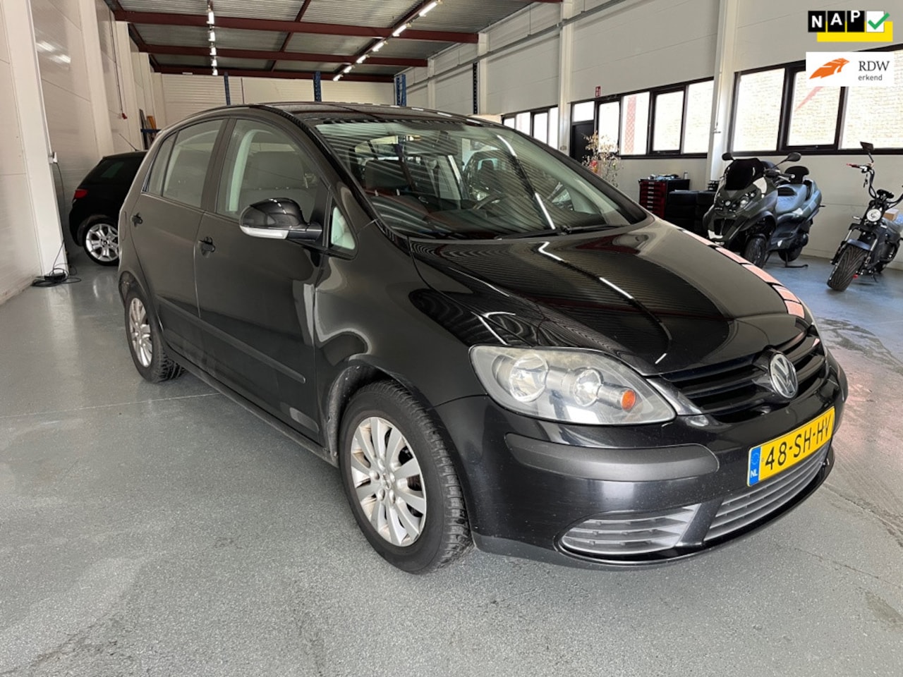 Volkswagen Golf Plus - 1.6 FSI Comfortline Business 1.6 FSI Comfortline Business - AutoWereld.nl