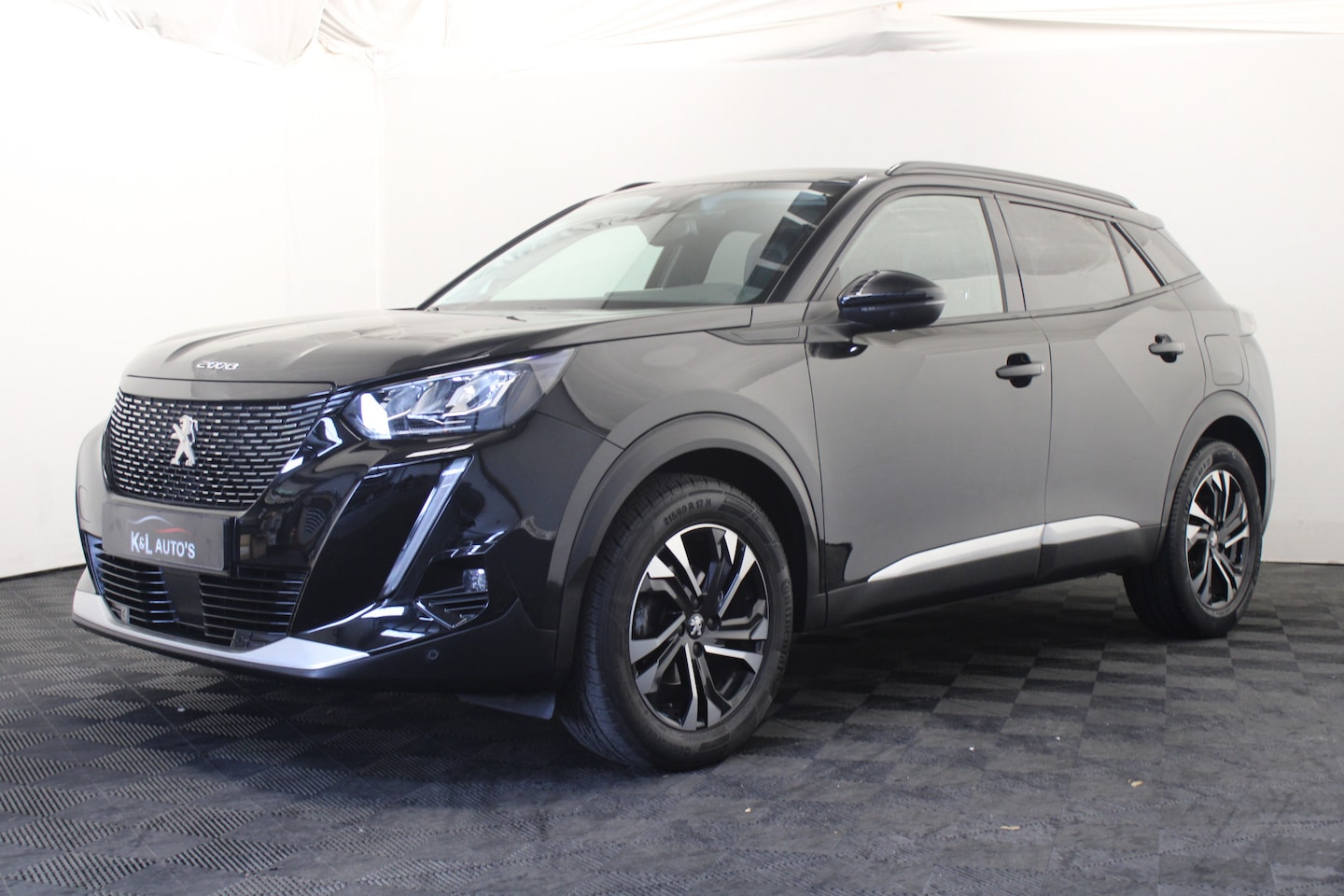 Peugeot 2008 - 1.2 PureTech Allure Pack |Camera|Navi| - AutoWereld.nl