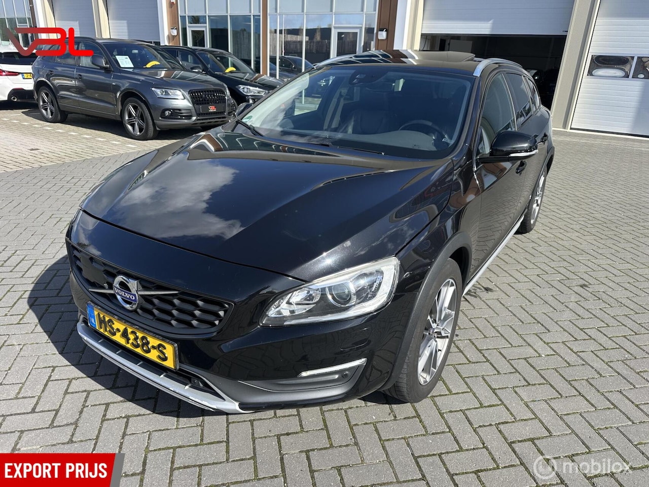 Volvo V60 Cross Country - 2.0 D3 Summum SCHUIFDAK LEER ELEK STOELEN - AutoWereld.nl