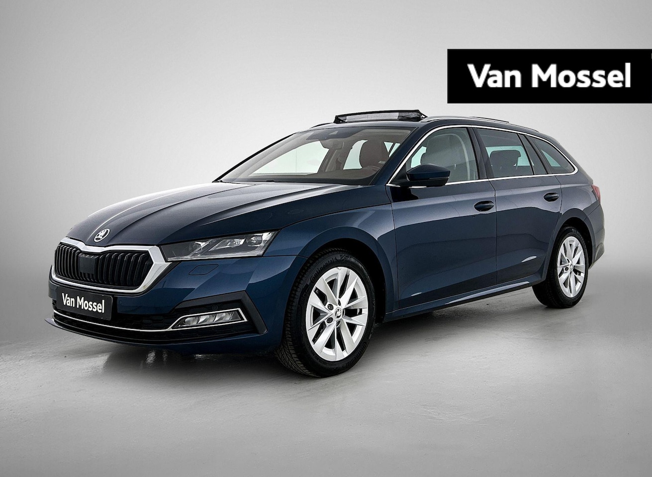 Skoda Octavia Combi - 2.0 TDI Greentech Style | PANO SCHUIF-/KANTELDAK | STOELVERWARMING | ELEKTR. ACHTERKLEP | - AutoWereld.nl