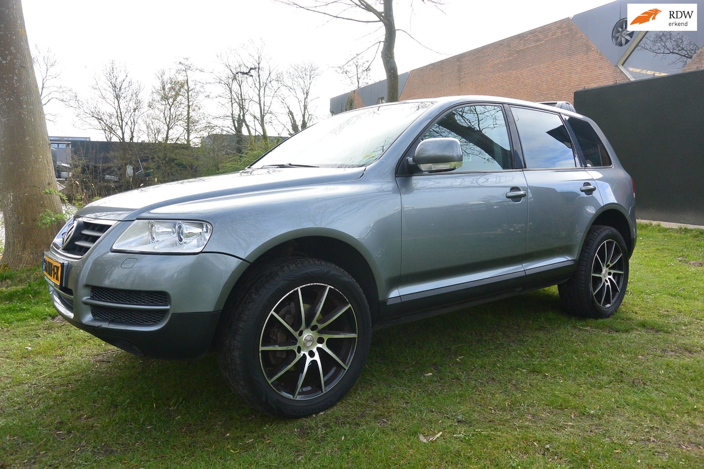Volkswagen Touareg - 3.2 V6*automaat*airco*cruise*leer*navi*open dak - AutoWereld.nl