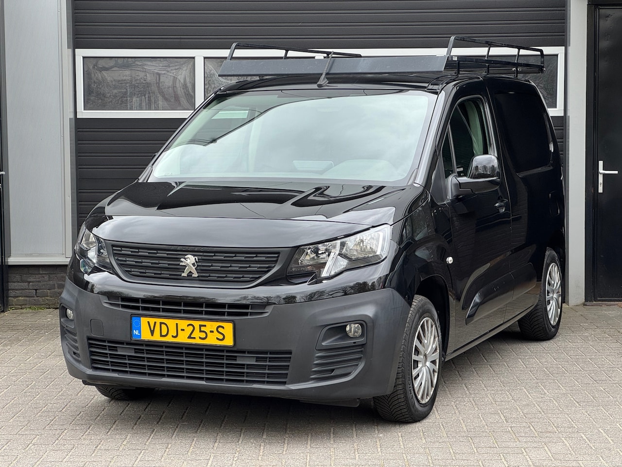 Peugeot Partner - 1.5 BlueHDI Premium Apk Nap Dakimperiaal - AutoWereld.nl