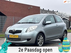 Toyota Yaris - 1.3 VVTi Terra Airco*LM velgen*Dealer onderhouden*APK*Elektrische ramen