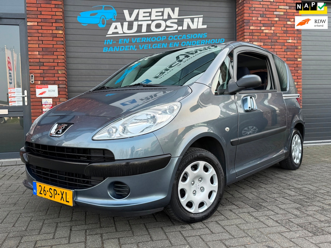 Peugeot 1007 - 1.4 Urban Trekhaak Nieuwe APK NAP! - AutoWereld.nl