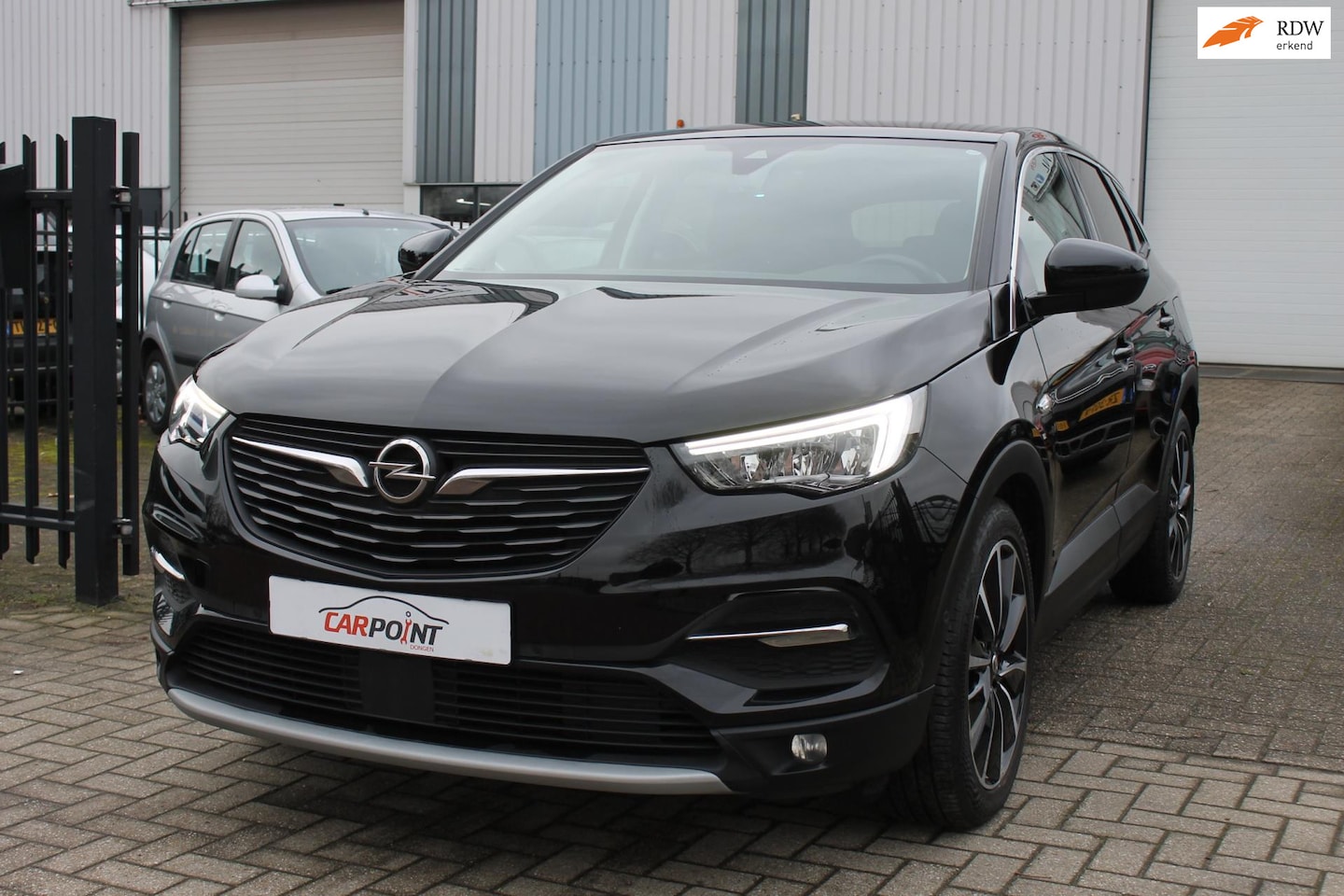 Opel Grandland X - 1.6 Turbo Hybrid Ultimate 224PK Keyless LED Blindspot - AutoWereld.nl