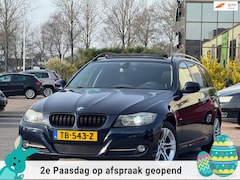 BMW 3-serie Touring - 320i High Executive| Panoramadak | Xenon | Stoelverwarming | Parkeersensoren | Climate con