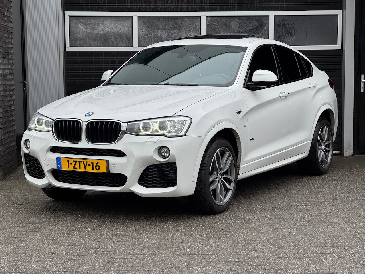 BMW X4 - XDrive20i M Sport High Executive Xenon, Schuif/kantel dak, navi, Cruise, NAP - AutoWereld.nl