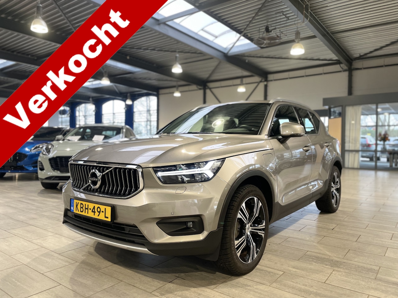 Volvo XC40 - 1.5 T4 211 pk Recharge Inscription | Trekhaak | Leder | Camera | Adapt. cruise | LED | El. - AutoWereld.nl