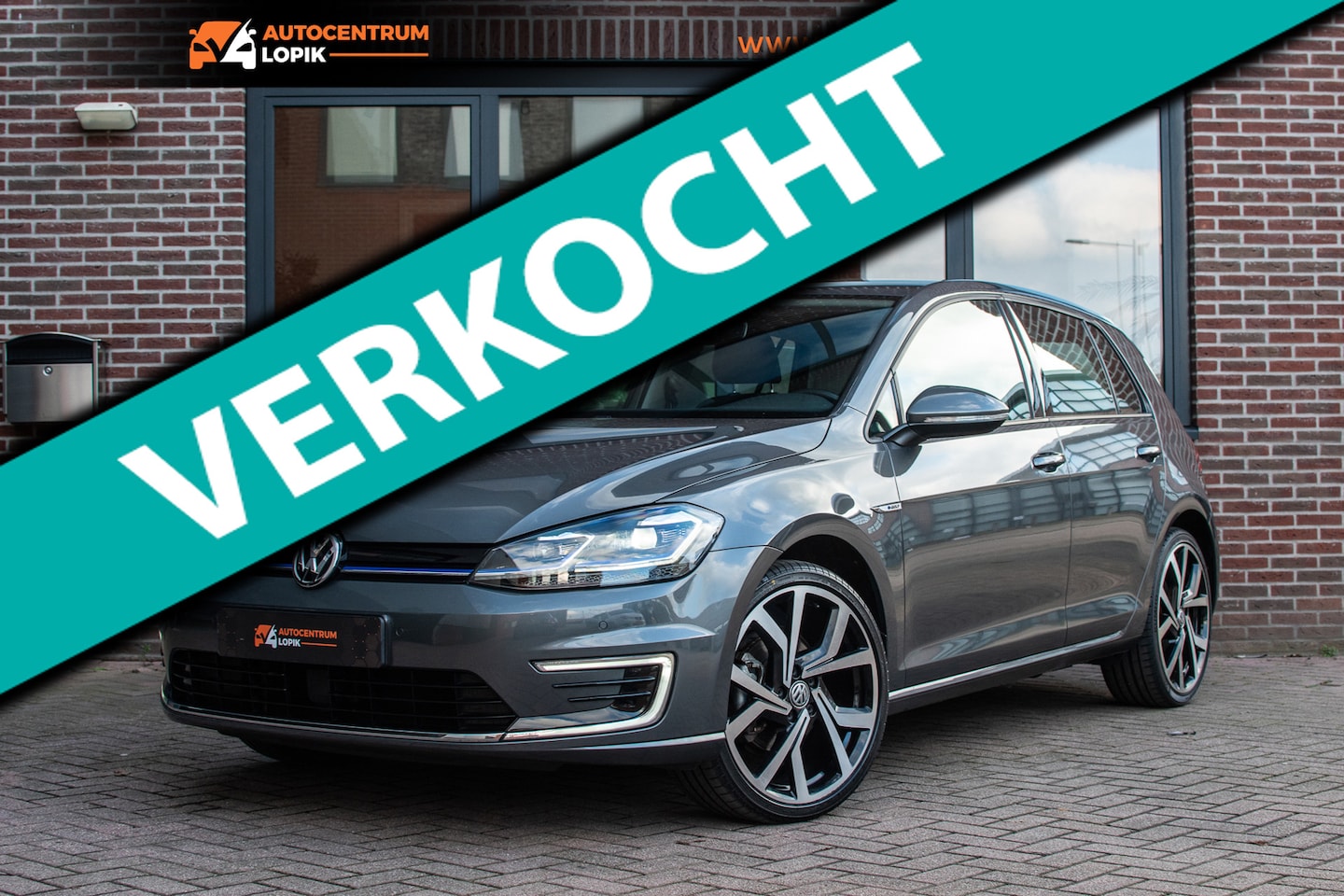 Volkswagen e-Golf - E-DITION *NAP*ACC*Virtual Cockpit*Stoelverwarming*Apple Carplay - AutoWereld.nl