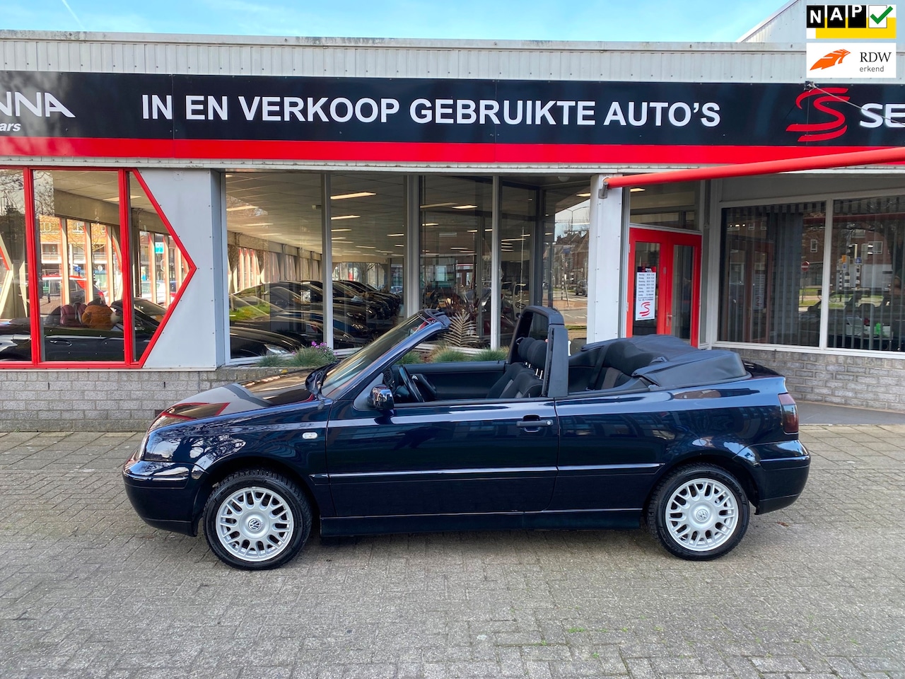 Volkswagen Golf Cabriolet - 4 1.8 Highline Airco - Nette Staat - AutoWereld.nl