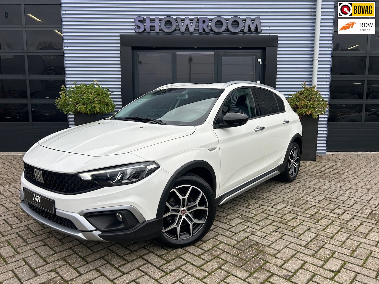 Fiat Tipo Cross - 1.0 Life Camera|Applecarplay|Cruisecontrol|Stoelverwarming|Navi - AutoWereld.nl