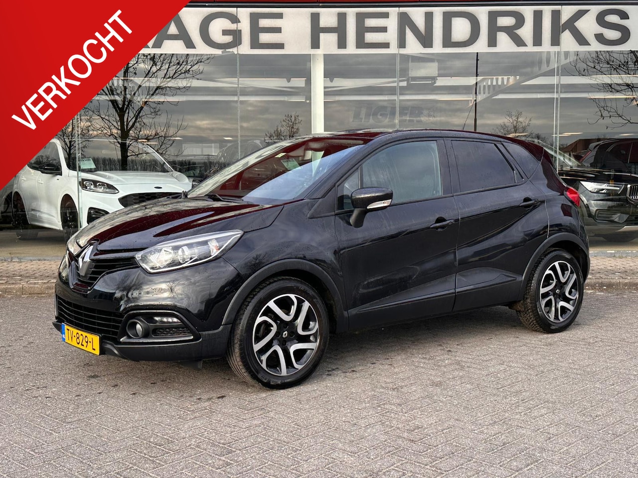 Renault Captur - 1.2 TCe Dynamique Automaat | Trekhaak | CC | Climate | Navi | Stoelverwarming | - AutoWereld.nl