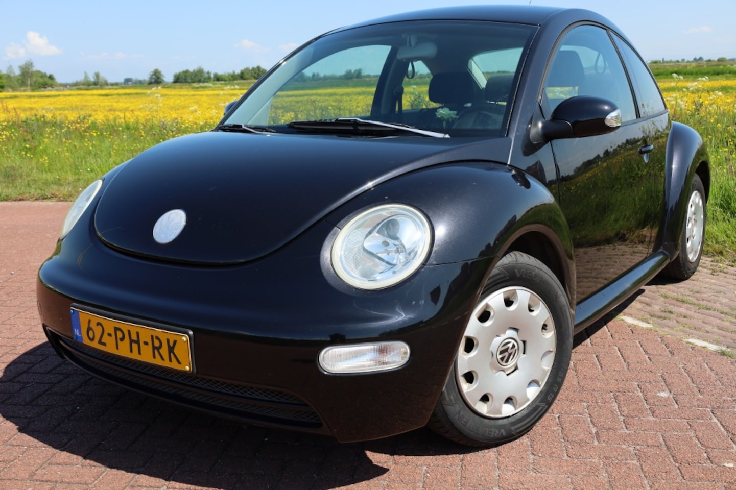 Volkswagen New Beetle - 1.6 - AutoWereld.nl