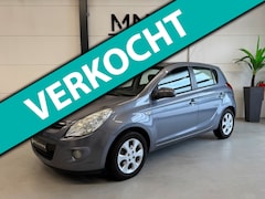 Hyundai i20 - 1.2i ActiveVersion|5D|AIRCO|ELEK.R|nap
