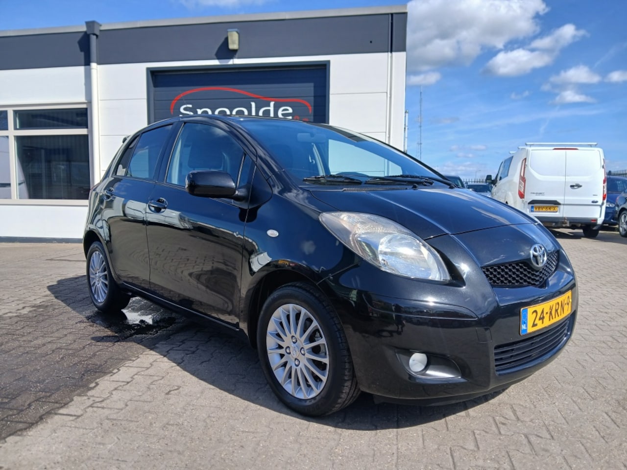Toyota Yaris - 1.3 VVTi 5-Deurs/Airco/Apk 01-'27 - AutoWereld.nl