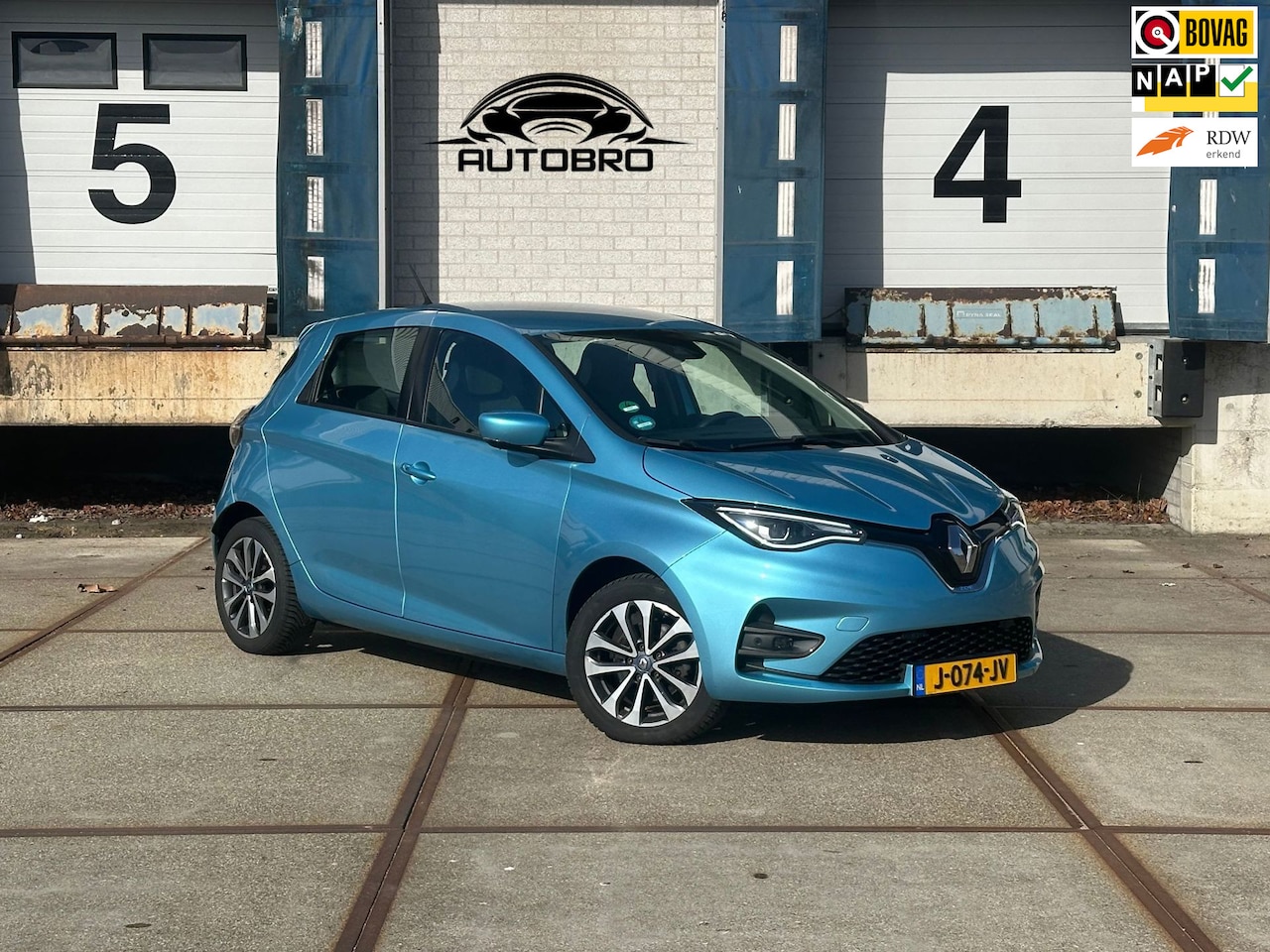 Renault Zoe - R135 Zen 52 kWh (KOOP ACCU+136PK+1de Eigenaar) - AutoWereld.nl