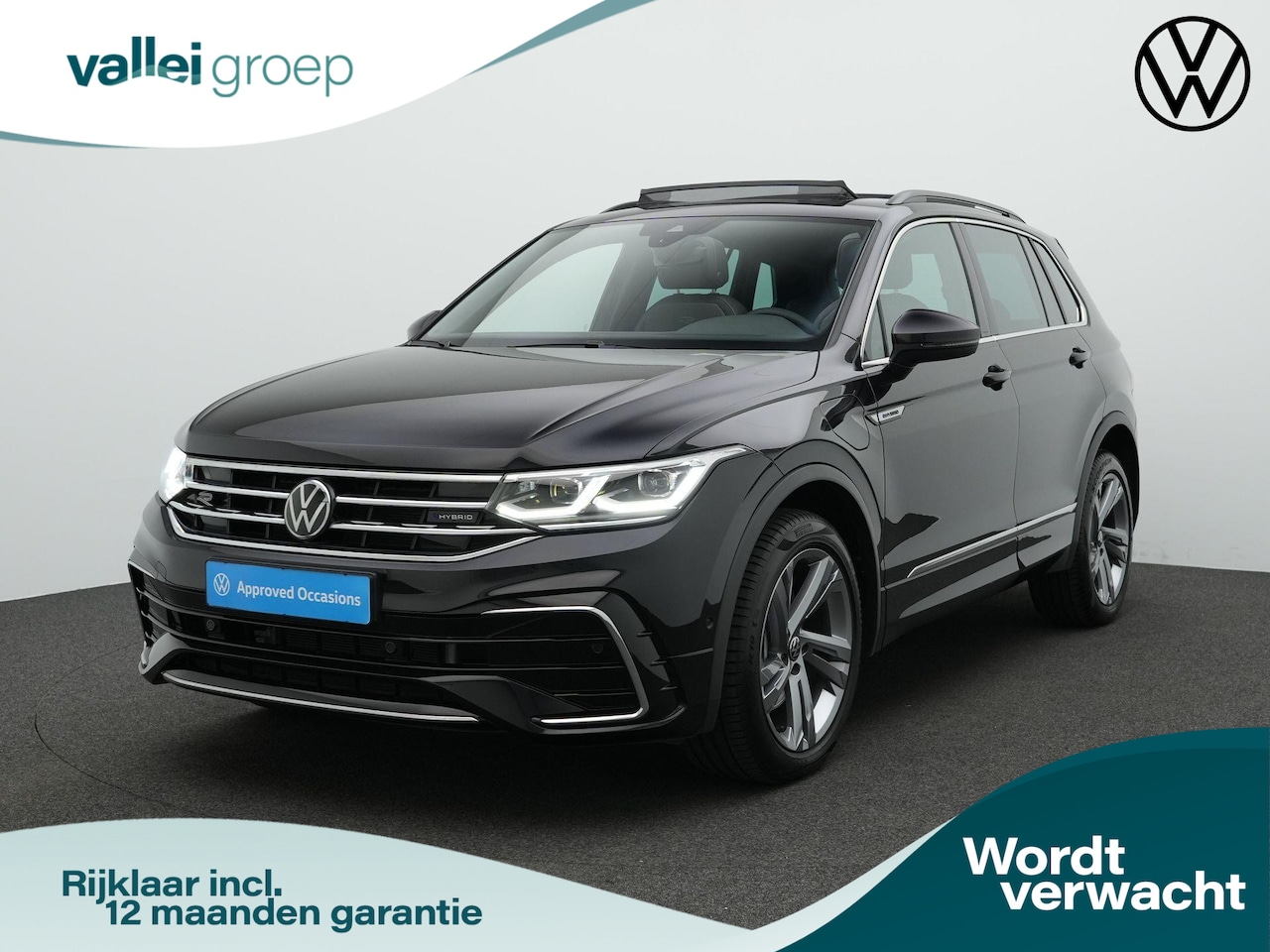 Volkswagen Tiguan - 1.4 TSI eHybrid 245 pk DSG R-Line Business | Panoramadak | Standkachel | LED koplampen | A - AutoWereld.nl