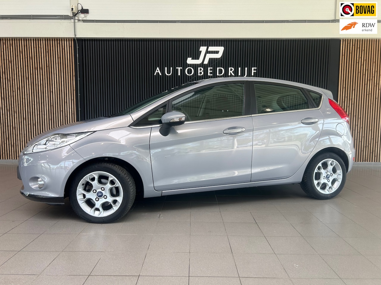 Ford Fiesta - 1.4 Titanium Automaat|Airco|Lichtmetalenvelgen|5-deurs - AutoWereld.nl