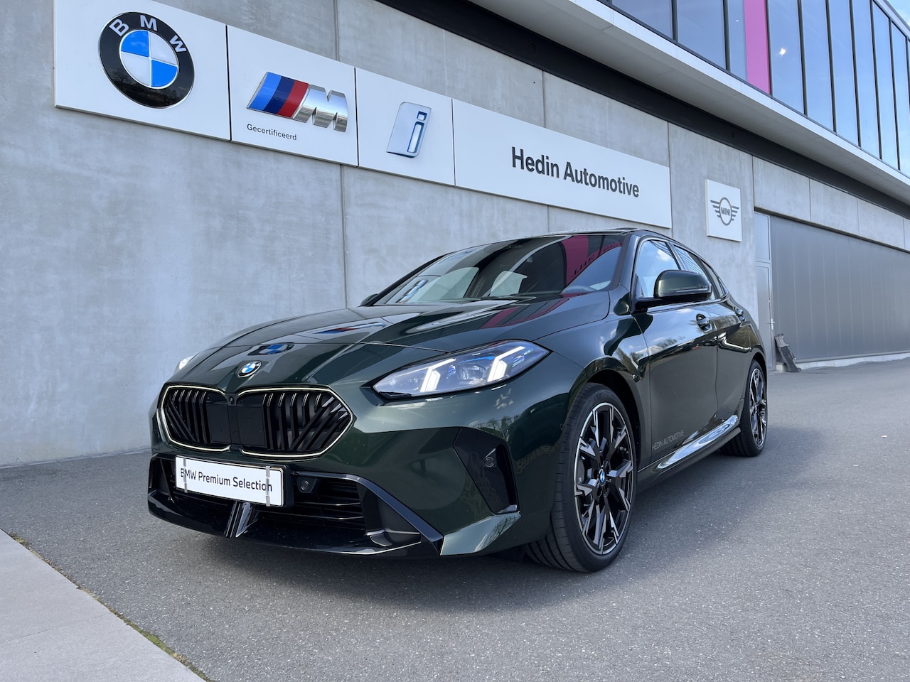 BMW 1-serie - 120 M Sport Design Edition | High Executive | BMW Head-Up Display | M Sportpakket Pro | St - AutoWereld.nl