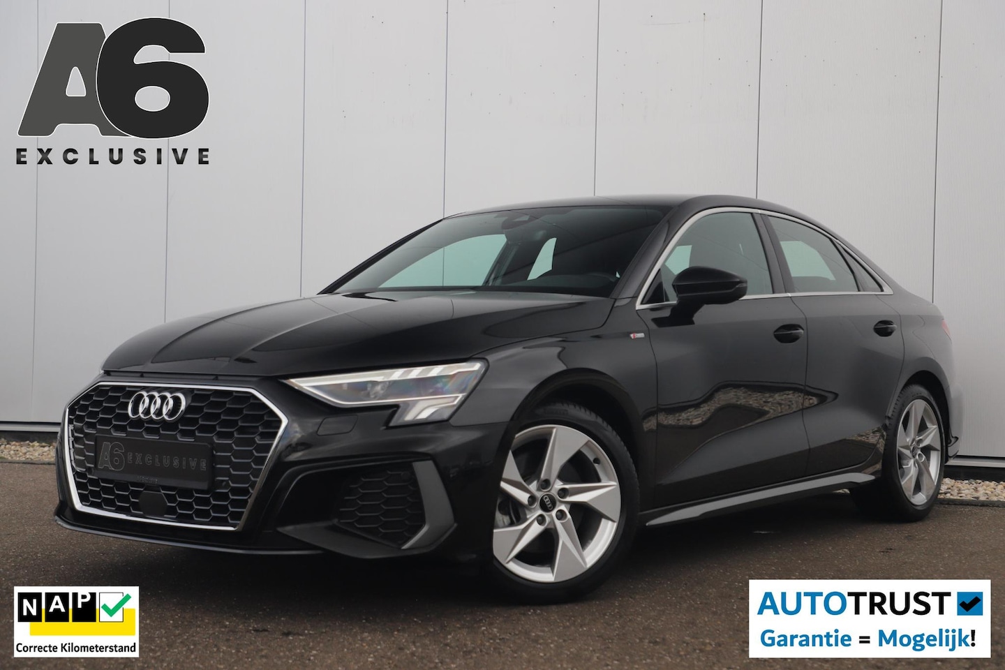 Audi A3 Limousine - 30 TFSI S Line Sport edition Automaat Virtual Cockpit LED Matrix S Sportstoelen Half Leder - AutoWereld.nl