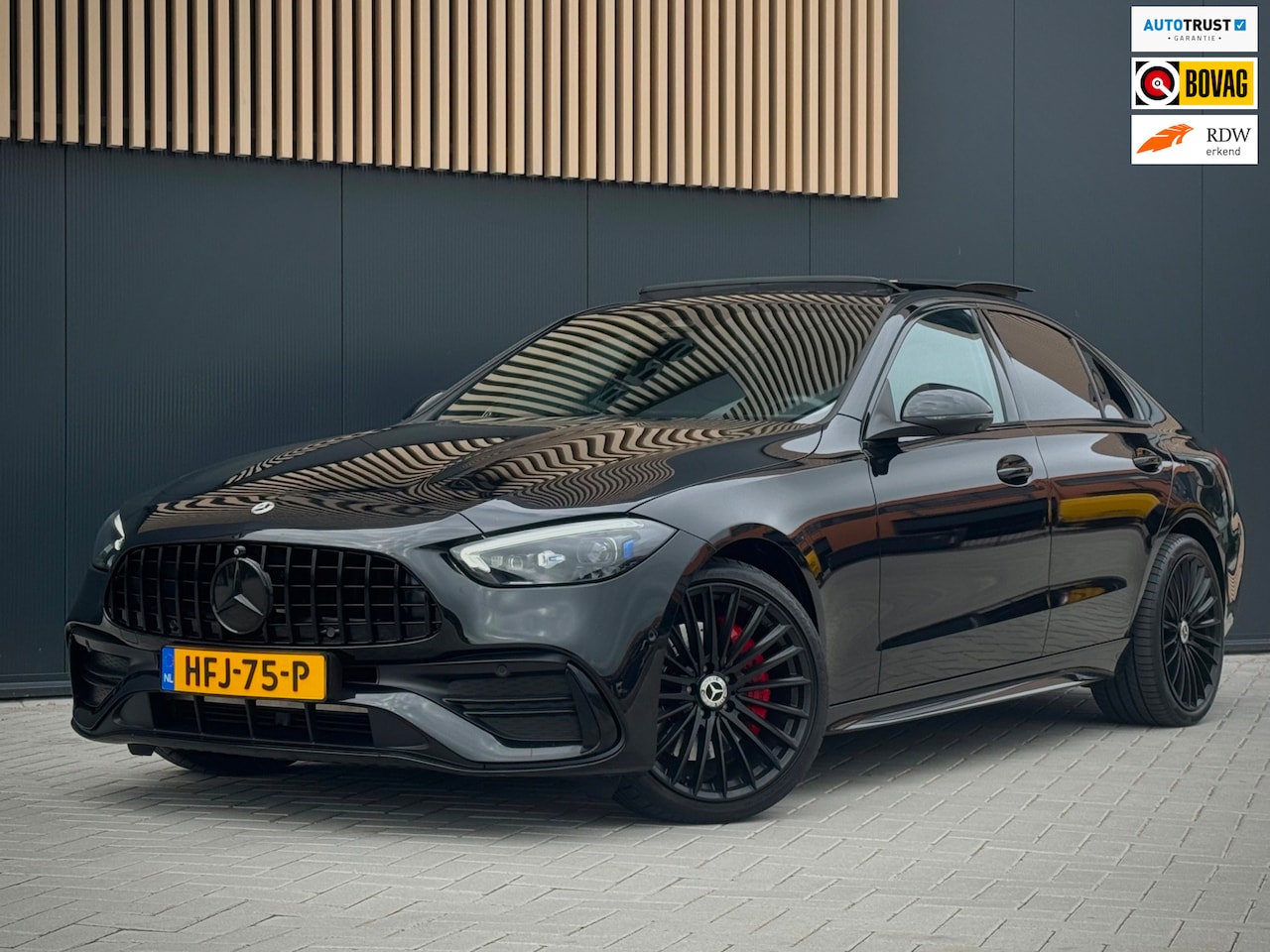 Mercedes-Benz C-klasse - 300e 63 AMG-Pakket |Burmester|Pano|360| - AutoWereld.nl