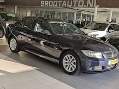 BMW 3-serie - 318i Automaat Airco, Cruise Control, Stuurbekrachtiging