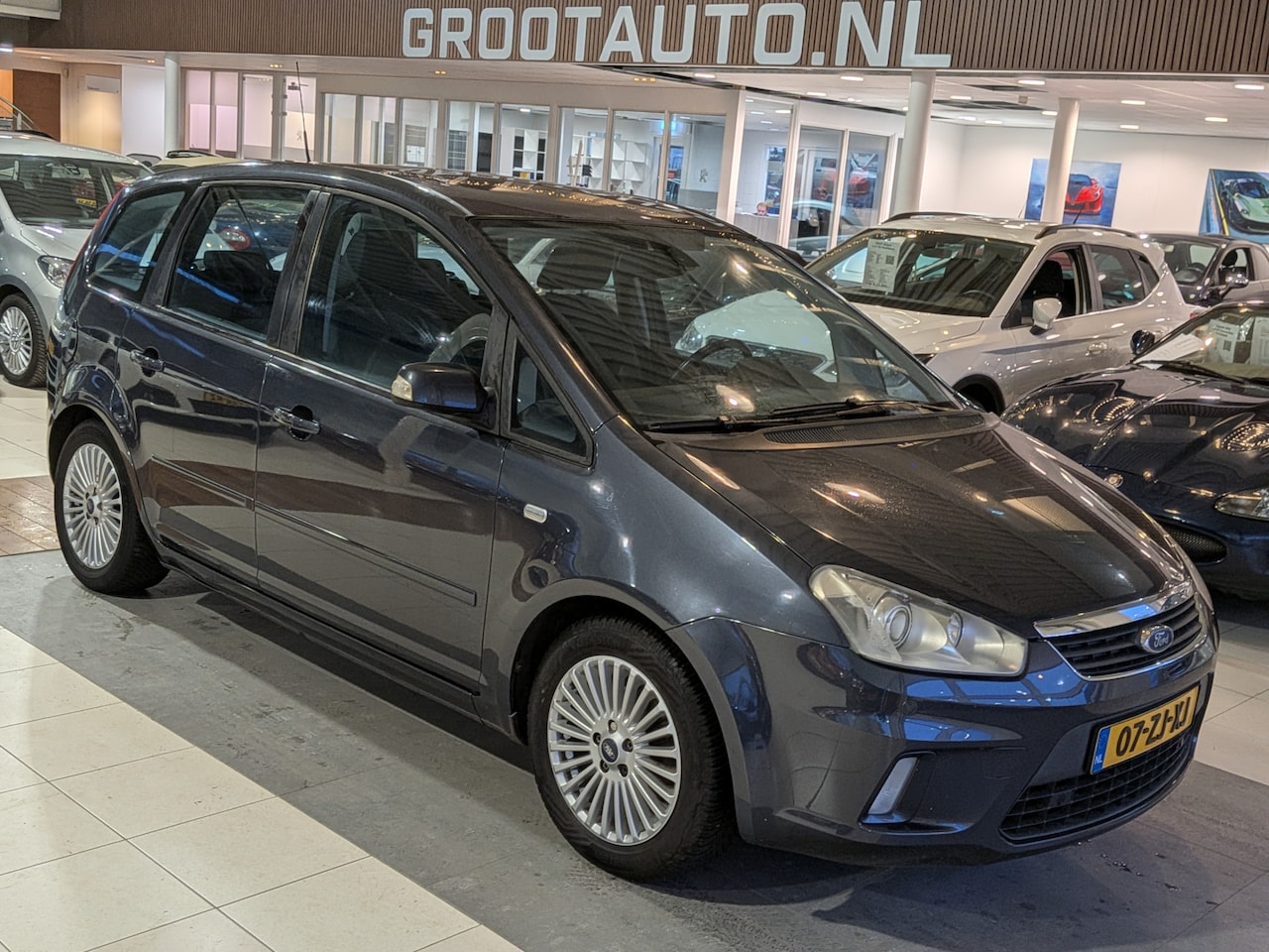 Ford C-Max - 1.8-16V Titanium Panoramadak, Airco, Cruise Control, Stuurbekrachtiging - AutoWereld.nl