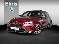 BMW 1-serie - 120 | M Sportpakket Pro | Premium Pack | Stuurwielrand verwarmd | Comfort Access | Achteru