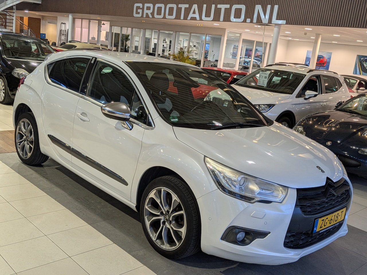 Citroën DS4 - 1.6 THP Sport Chic Airco, Cruise Control, Trekhaak, Stuurbekrachtiging - AutoWereld.nl
