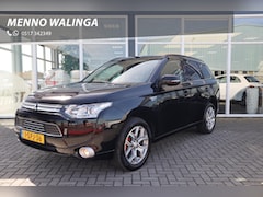 Mitsubishi Outlander - 2.0 PHEV Instyle+|Leer|Trekhaak|Schuif/kanteldak|