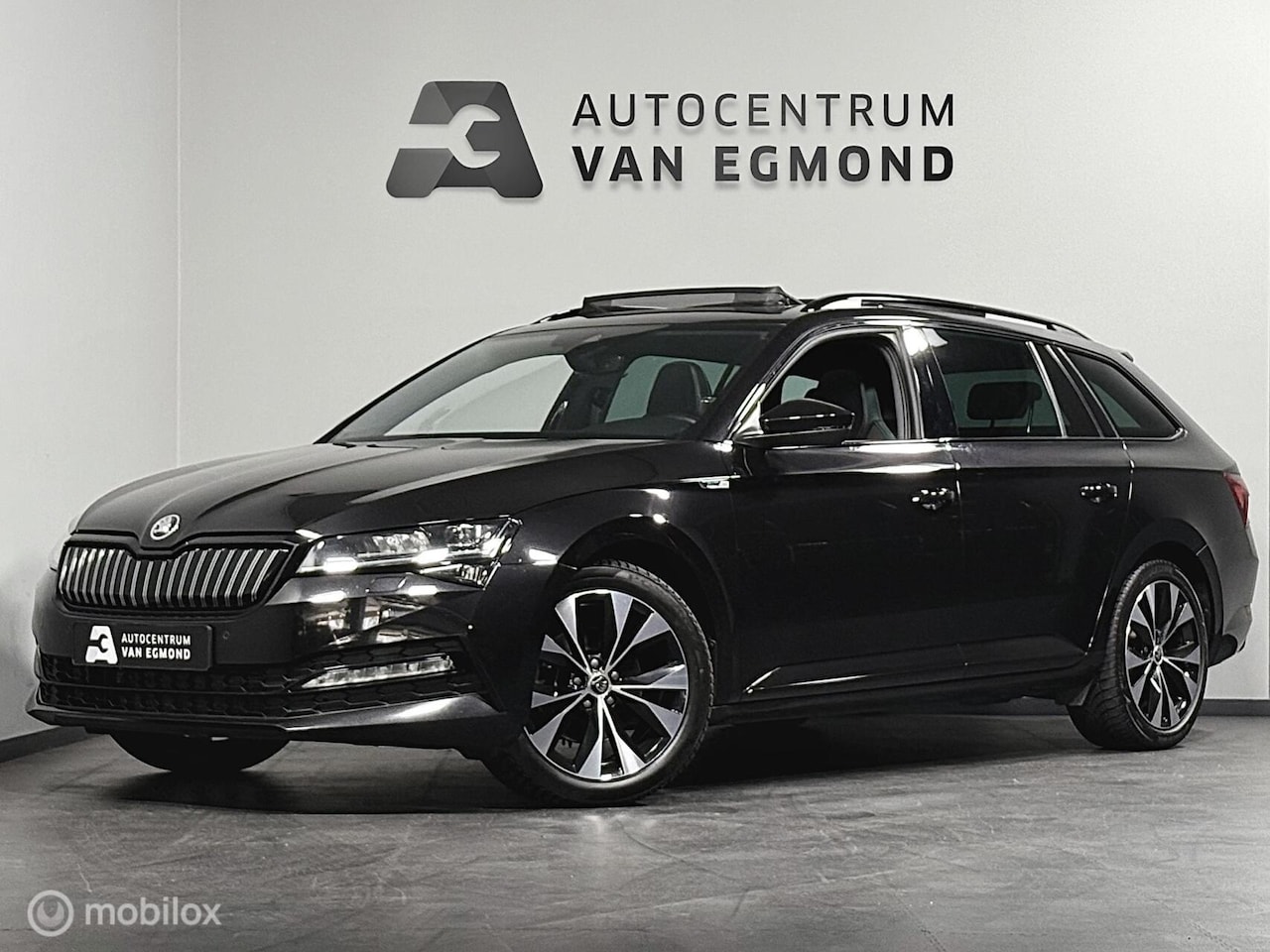 Skoda Superb Combi - 1.4 TSI iV Sportline | PANO | AD. CRUISE - AutoWereld.nl